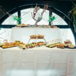 catering-na-imprezy-domowe-we-wroclawiu-jak-zorganizowac-udane-przyjecie